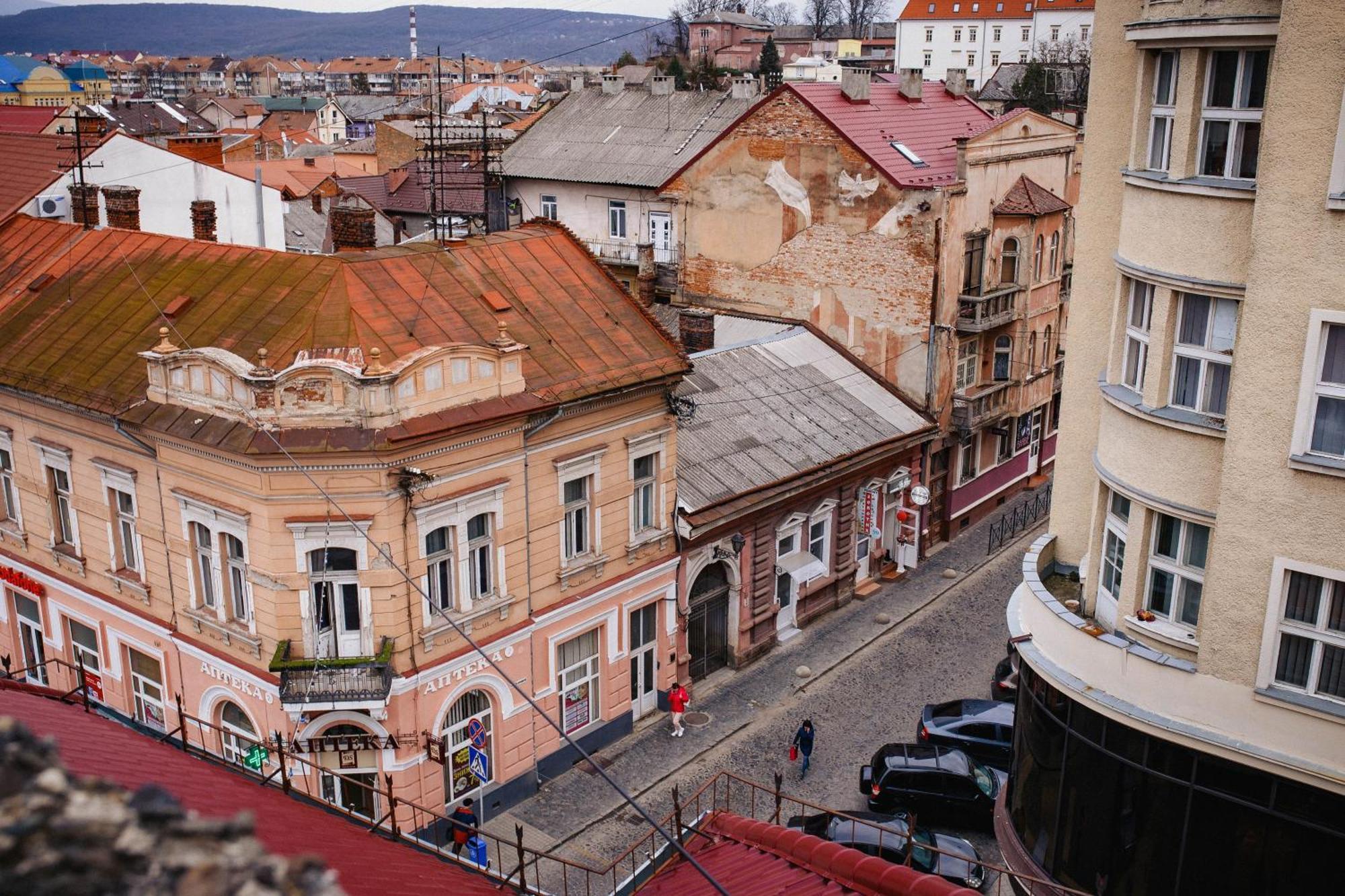 דירות אוזהורוד Historical Center מראה חיצוני תמונה